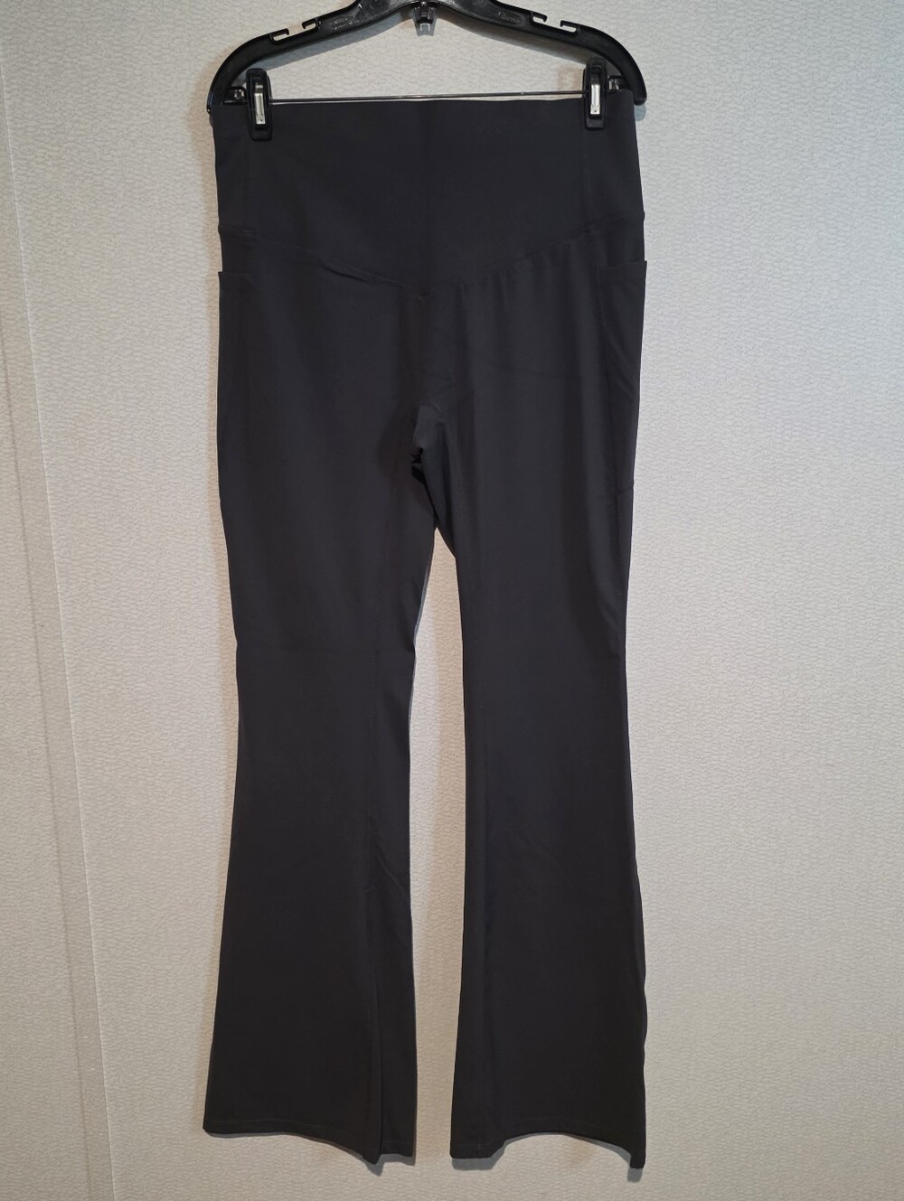 Halara UltraSculpt High Waisted Butt Lifting Tummy Control Flare Leggings XL
